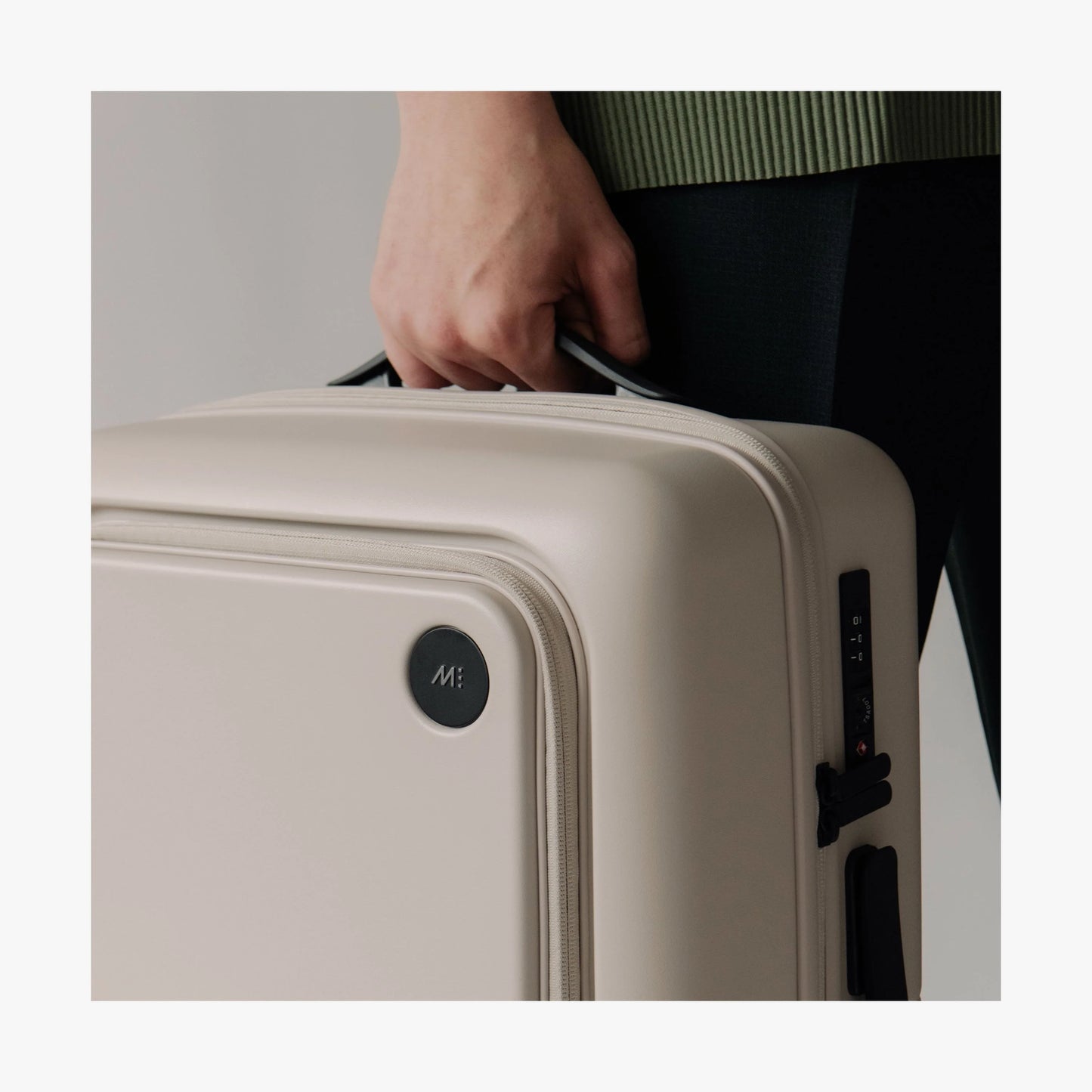 Carry-On Pro Plus