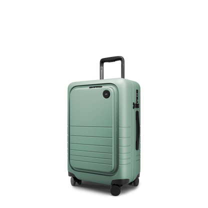 Carry-On Pro